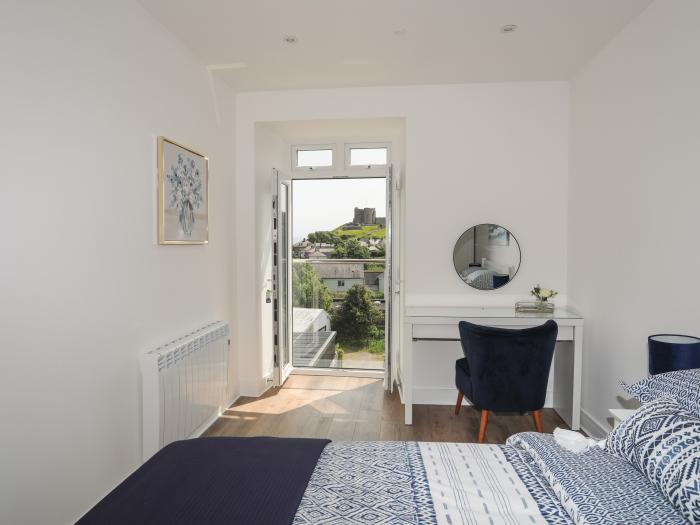 Apartment 2, Criccieth