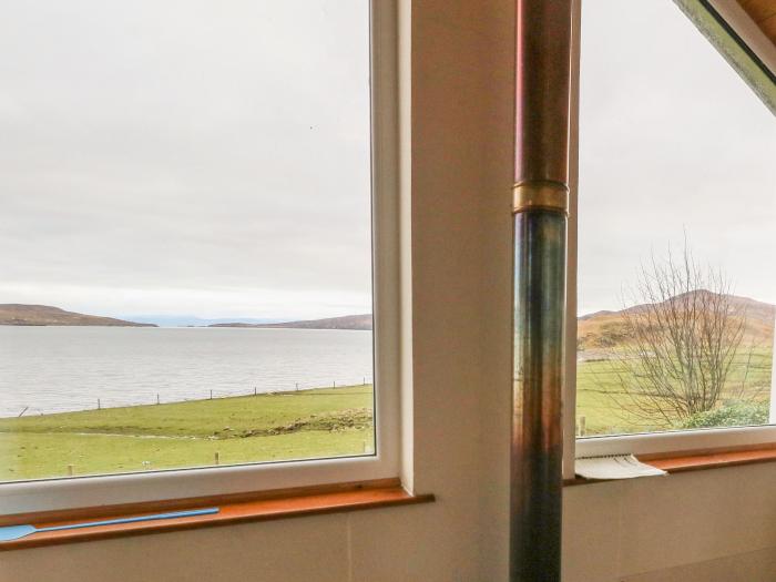 Gramarye Cottage Portree, Isle of Skye, sea views, countryside views, woodburning stoves and parking