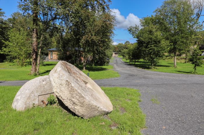 Hawthorn Croft near Haverthwaite Cumbria, single-storey, pet-friendly, on-site parking, 2bed