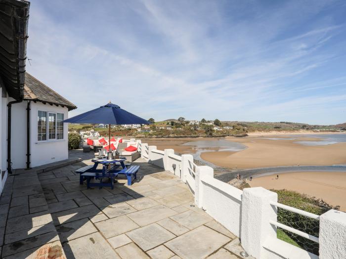 Gorse Bank, Abersoch, Gwynedd, North Wales, close to amenities and the beach, Smart TV, traditional,