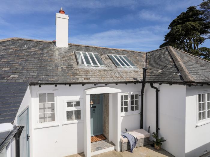 Gorse Bank, Abersoch, Gwynedd, North Wales, close to amenities and the beach, Smart TV, traditional,