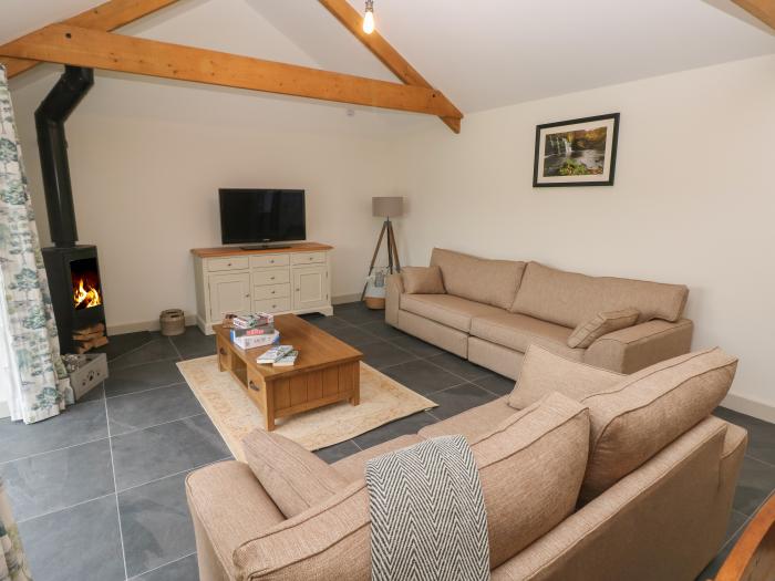 The Byre, St Brides Major, Vale of Glamorgan, pets, working farm, enclosed garden with lawn, hot tub