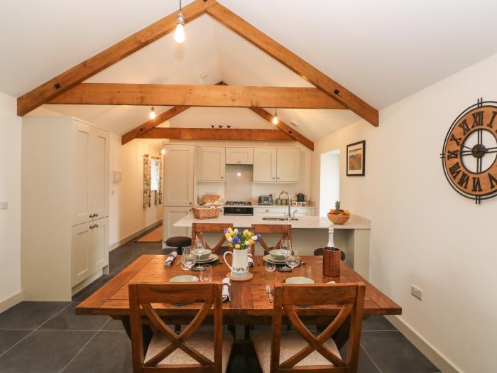 The Byre, St Brides Major, Vale of Glamorgan, pets, working farm, enclosed garden with lawn, hot tub