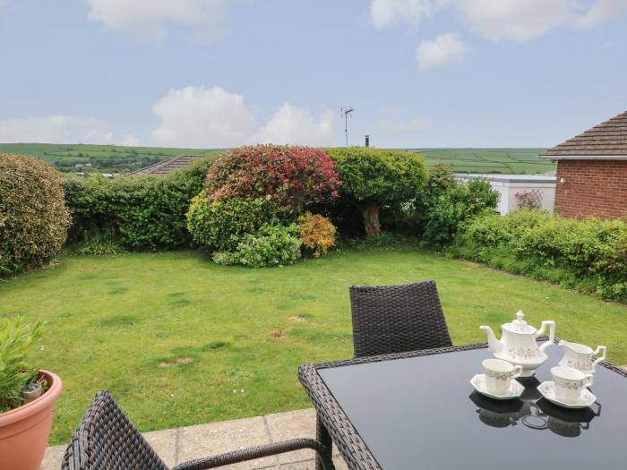 Spindell, Thurlestone, Devon. In an AONB. Ground-floor living. Near amenities and beach. Rural views