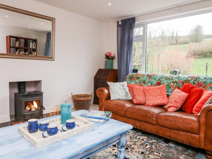 Captains Lodge, Dartmouth, Devon. Countryside location. Pet-friendly. Open-pan. Close to a beach. TV