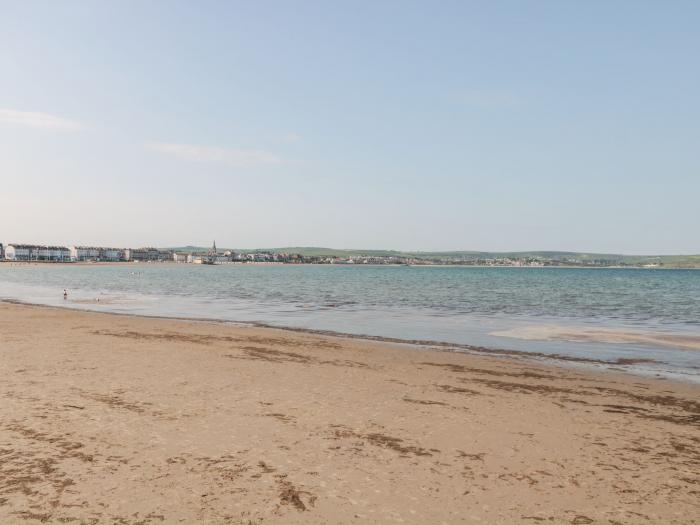 Flat 3 in Weymouth, Dorset. Two-bedroom, duplex apartment near beach and amenities. Stylish. Coastal