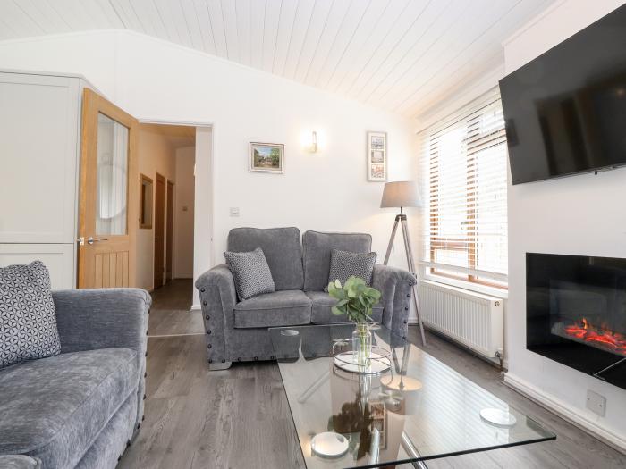 Keswick Court 2, Troutbeck Bridge, open-plan living space, in Lake District National Park, three bed