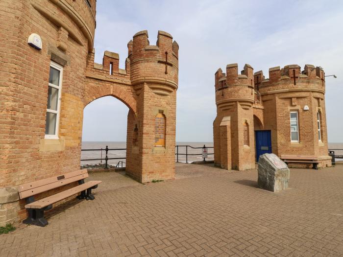 The Old Police House in Withernsea, East Riding of Yorkshire. Games room and hot tub. Close to beach