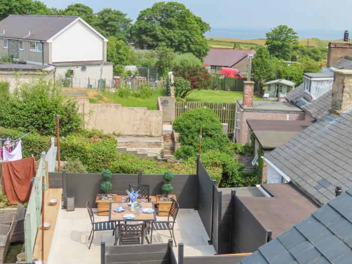 Brigwyn, Nefyn, Llyn Peninsula, over three floors, townhouse, four bedrooms, pet-friendly, Smart TV.