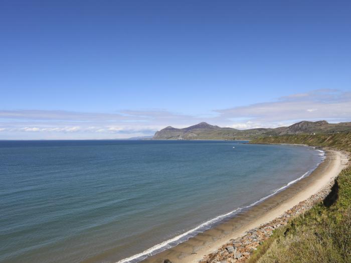 Brigwyn, Nefyn, Llyn Peninsula, over three floors, townhouse, four bedrooms, pet-friendly, Smart TV.