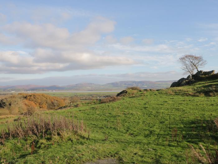 Station View, Kirkby-In-Furness, Lake District, Cumbria. Enclosed Garden. Off-road Parking. Smart TV