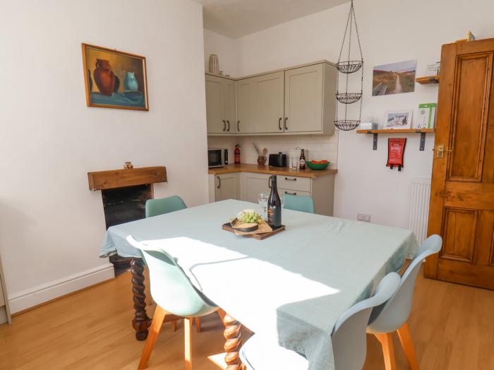 Greenfield Holme, Scarborough, North Yorkshire. 3 bedrooms. Roadside parking. Child and pet friendly