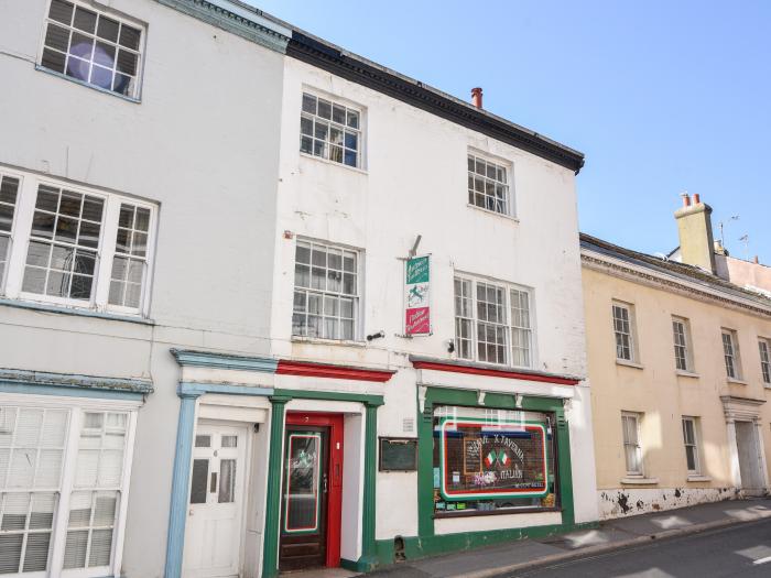 The Lymings, Lyme Regis, Dorset, woodburning stove, close to amenities and the beach, central, 4 bed