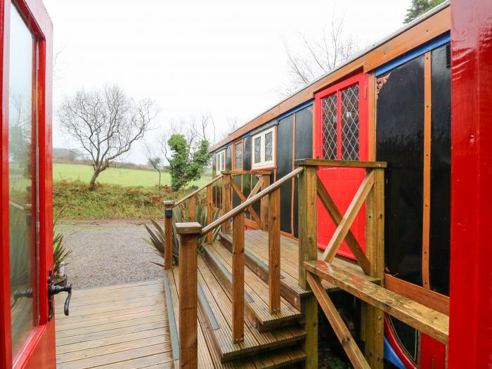 Dolly the Circus Wagon, Brynhoffnant, Sir Ceredigion. Woodburning stove. Romantic. Countryside views