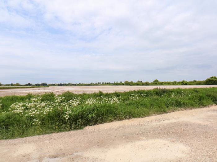 Strawberry Fields Annex, Emneth, Norfolk, Couples, Dog, Off-road parking, Barbecue