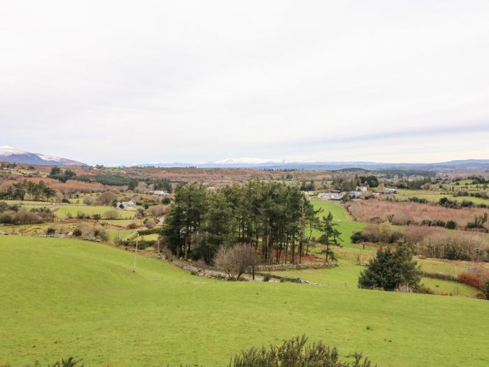 GORTDROMAKIERY near Killarney, County Kerry, Ireland, private parking, pretty views, single-storey.