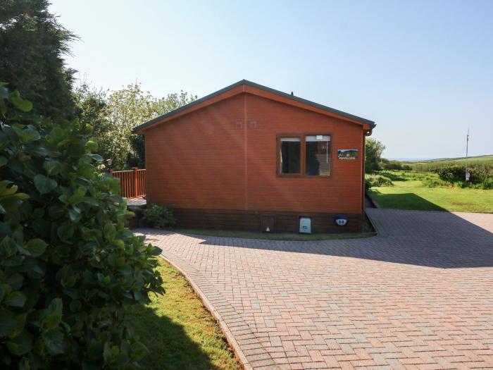 Poppy Lodge, Mullacott, near Ilfracombe, Devon. Near Exmoor National Park, single-storey, open-plan.