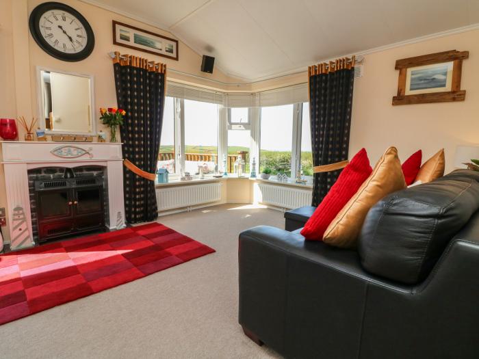 Poppy Lodge, Mullacott, near Ilfracombe, Devon. Near Exmoor National Park, single-storey, open-plan.