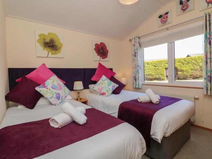 Poppy Lodge, Mullacott, near Ilfracombe, Devon. Near Exmoor National Park, single-storey, open-plan.