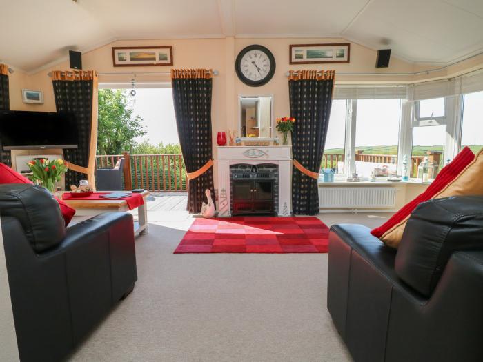 Poppy Lodge, Mullacott, near Ilfracombe, Devon. Near Exmoor National Park, single-storey, open-plan.