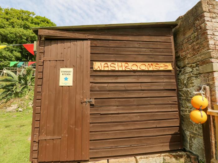 Moonlight in Ventnor on Isle of Wight, woodburning stove, off-road parking, pet-free, single-storey.