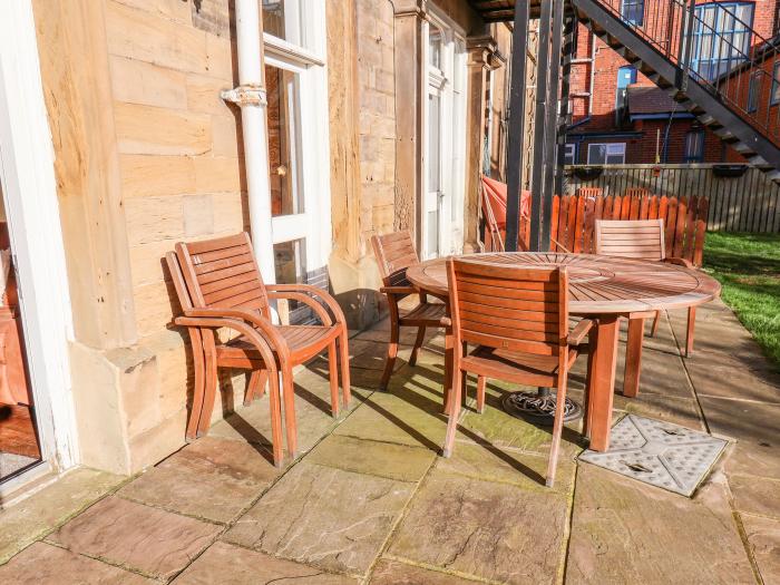 Base Camp, Whitby, North Yorkshire, close to amenities and the beach, near National Park, apartment.