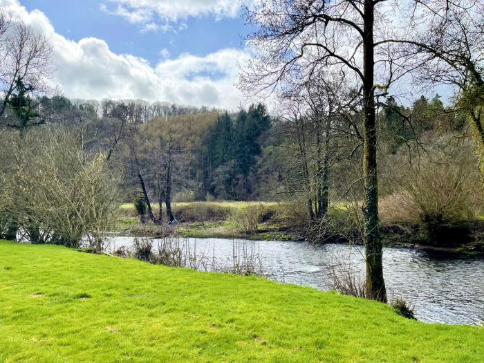 Valley Lodge, Bampton, Devon, National Park, Single-storey lodge, Open-plan living, Smart TV, Fridge