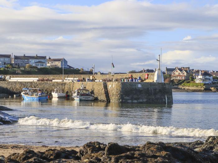 1 Bridge Street, in Cemaes Bay, Anglesey. Near an AONB. Close to amenities and a beach. Dog-friendly