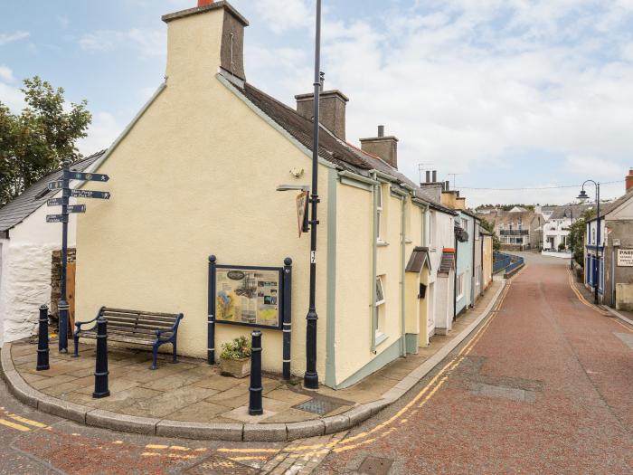 1 Bridge Street, in Cemaes Bay, Anglesey. Near an AONB. Close to amenities and a beach. Dog-friendly