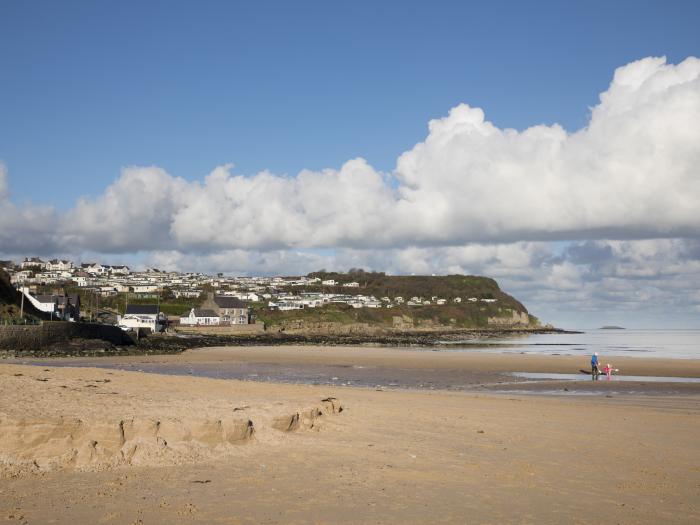 Tinkers Patch, Benllech, Wales, Anglesey, North Wales, Snowdonia National Park, WiFi, Smart TV, Pets