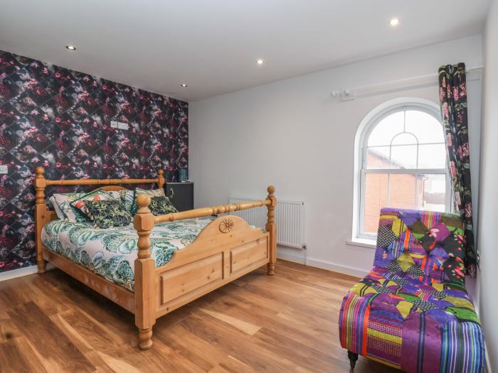 The Old Station House, Withernsea, Riding of Yorkshire, Near a National Park, Five bedrooms, hot tub