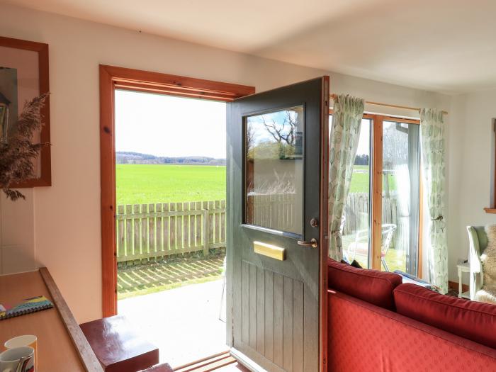 Brodie East Cottage in Forres, Moray, Scotland, parking, private decking, open-plan, near amenities.