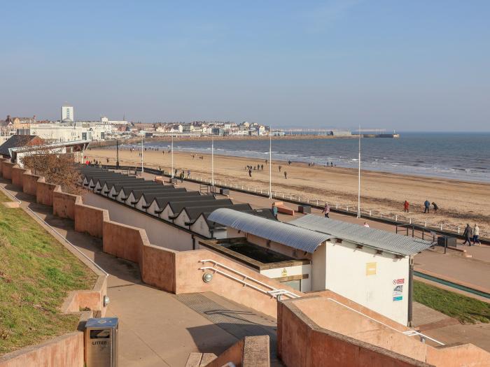 Bay House, Bridlington, North Yorkshire. Close to shops, pubs, and a beach and near a National Park.