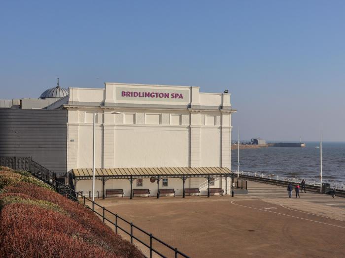 Bay House, Bridlington, North Yorkshire. Close to shops, pubs, and a beach and near a National Park.