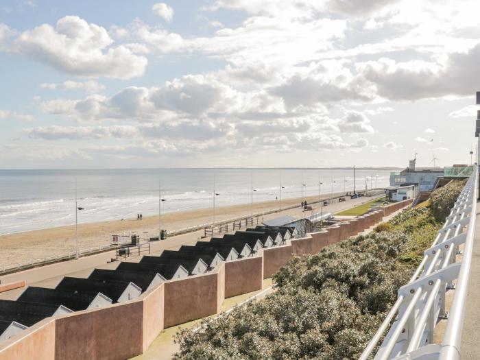 Bay House, Bridlington, North Yorkshire. Close to shops, pubs, and a beach and near a National Park.