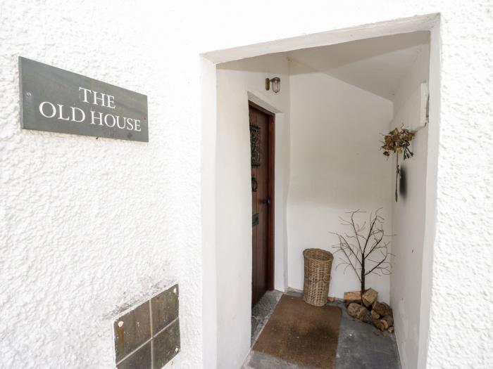 The Old House, Troutbeck Bridge, Cumbria. In a National Park. Close to amenities. Woodburning stove.