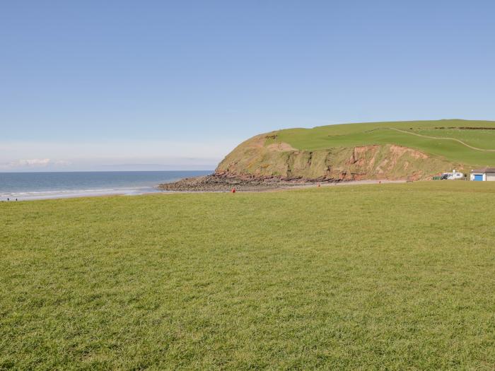 Seaspray in St Bees in Cumbria. Near National Park. Single-storey, two-bedroom home, welcoming pets.