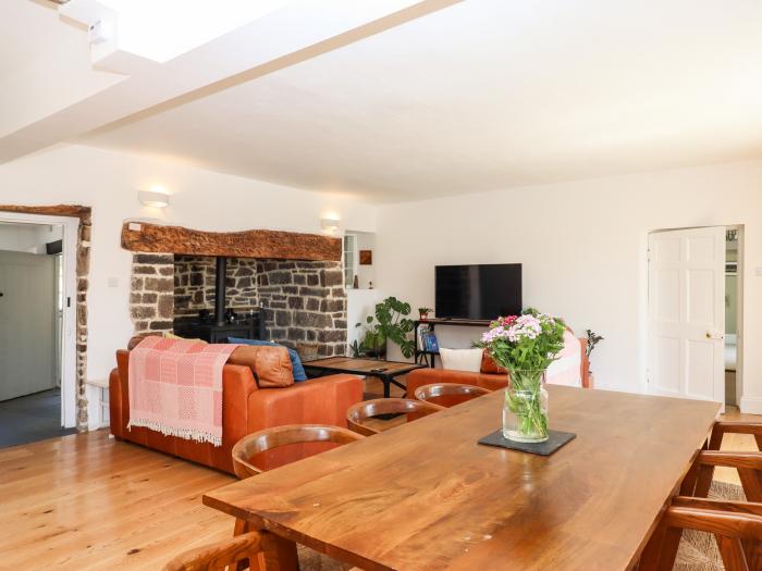 Upcott Farm in Morchard Bishop, Devon. Detached farmhouse. Country setting. Extensive garden. Pets.