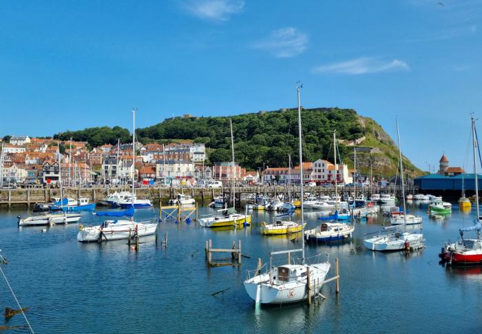 The Seahome is in Scarborough, North Yorkshire. Adults-only apartment. Sea/beach views. Beachfront.