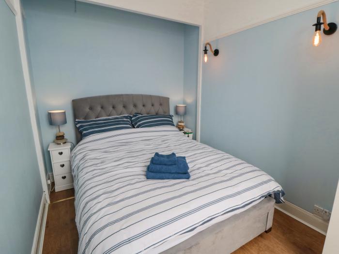 The Seahome is in Scarborough, North Yorkshire. Adults-only apartment. Sea/beach views. Beachfront.