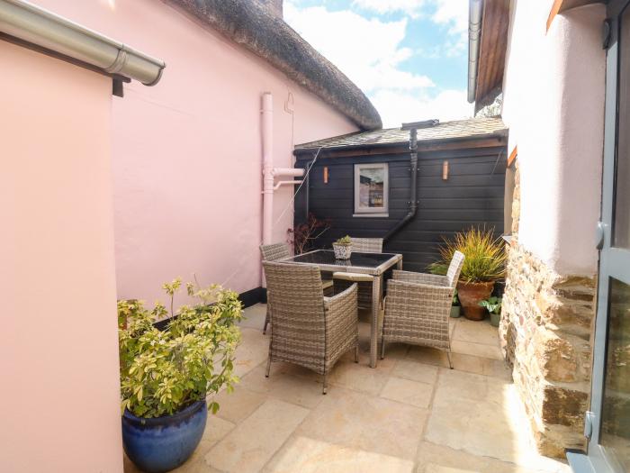 Becket's Barn in Northlew in Devon. Two-bed barn conversion with original features & private balcony