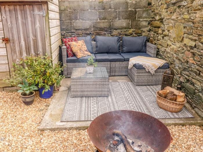 Becket's Barn in Northlew in Devon. Two-bed barn conversion with original features & private balcony