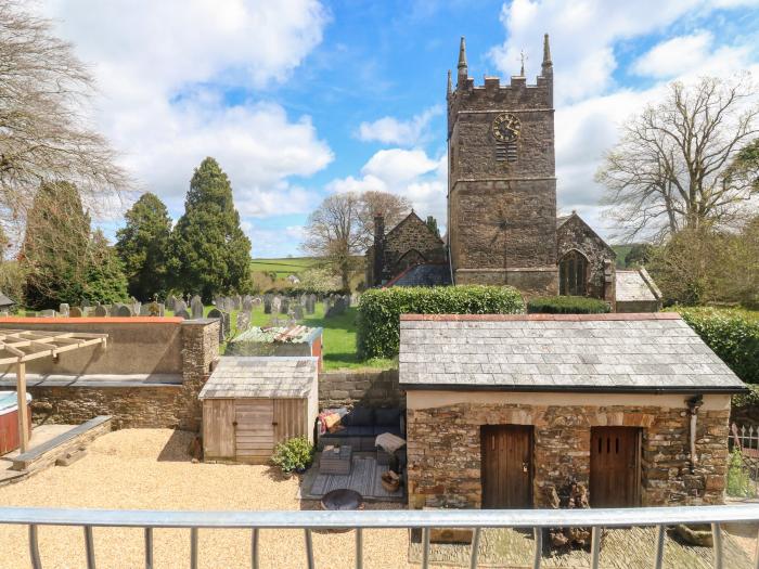 Becket's Barn in Northlew in Devon. Two-bed barn conversion with original features & private balcony