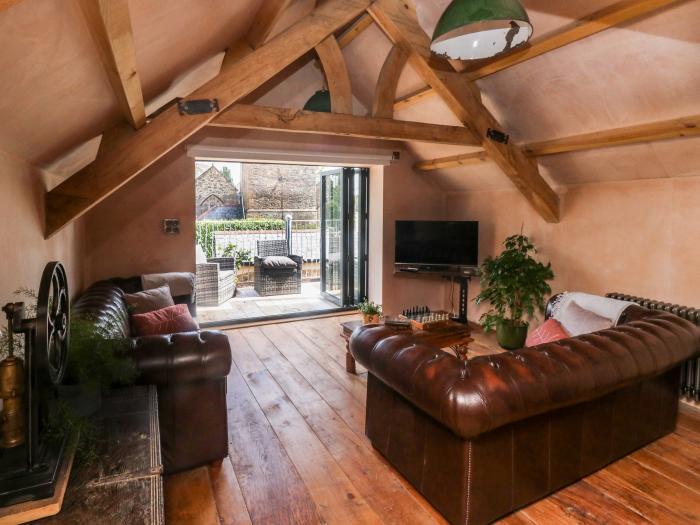 Becket's Barn in Northlew in Devon. Two-bed barn conversion with original features & private balcony