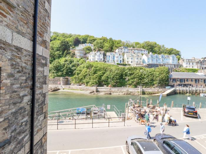 3 River View, Looe, Cornwall. Close to a shop, pub and beach with off-road parking and three storeys