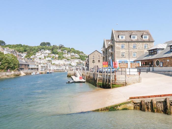 3 River View, Looe, Cornwall. Close to a shop, pub and beach with off-road parking and three storeys