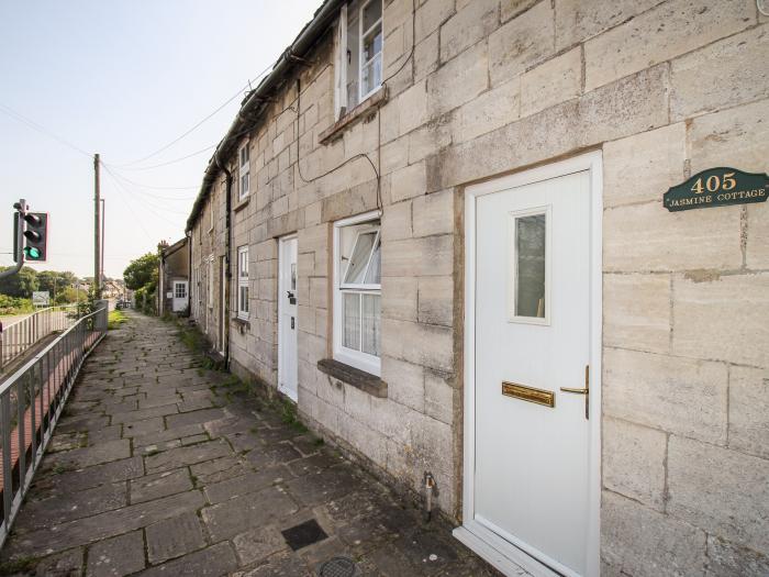 405 High Street, Swanage, Dorset. One-bedroom cottage, resting near a beach and amenities. Character