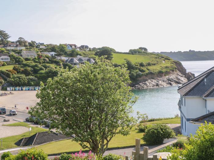 2 The Dunes is near Falmouth, in Cornwall, ground-floor apartment with sea and beach views, central