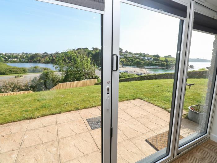 2 The Dunes is near Falmouth, in Cornwall, ground-floor apartment with sea and beach views, central