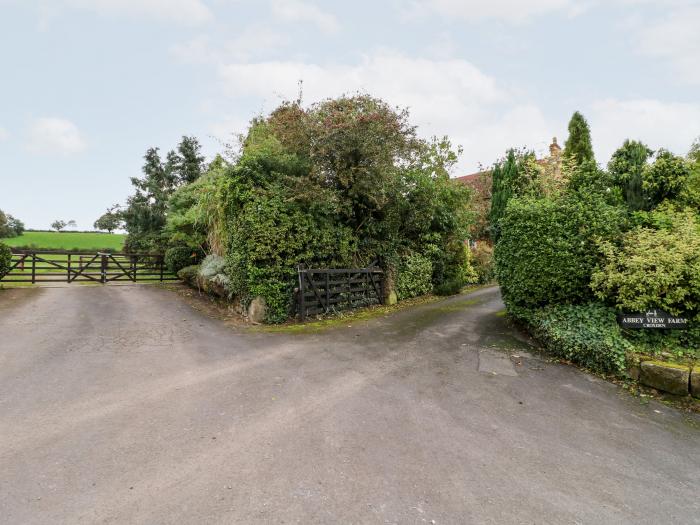 Abbey View Farm Cottage, Alton